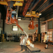 Industrial Manipulator Pouring Metal-2