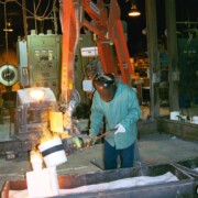 Industrial Manipulator Pouring Metal-4