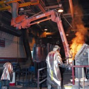 Industrial Manipulator Pouring Metal-6